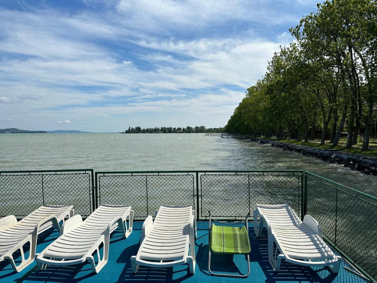 Party Villa Holiday Rent Balatonföldvár מראה חיצוני תמונה