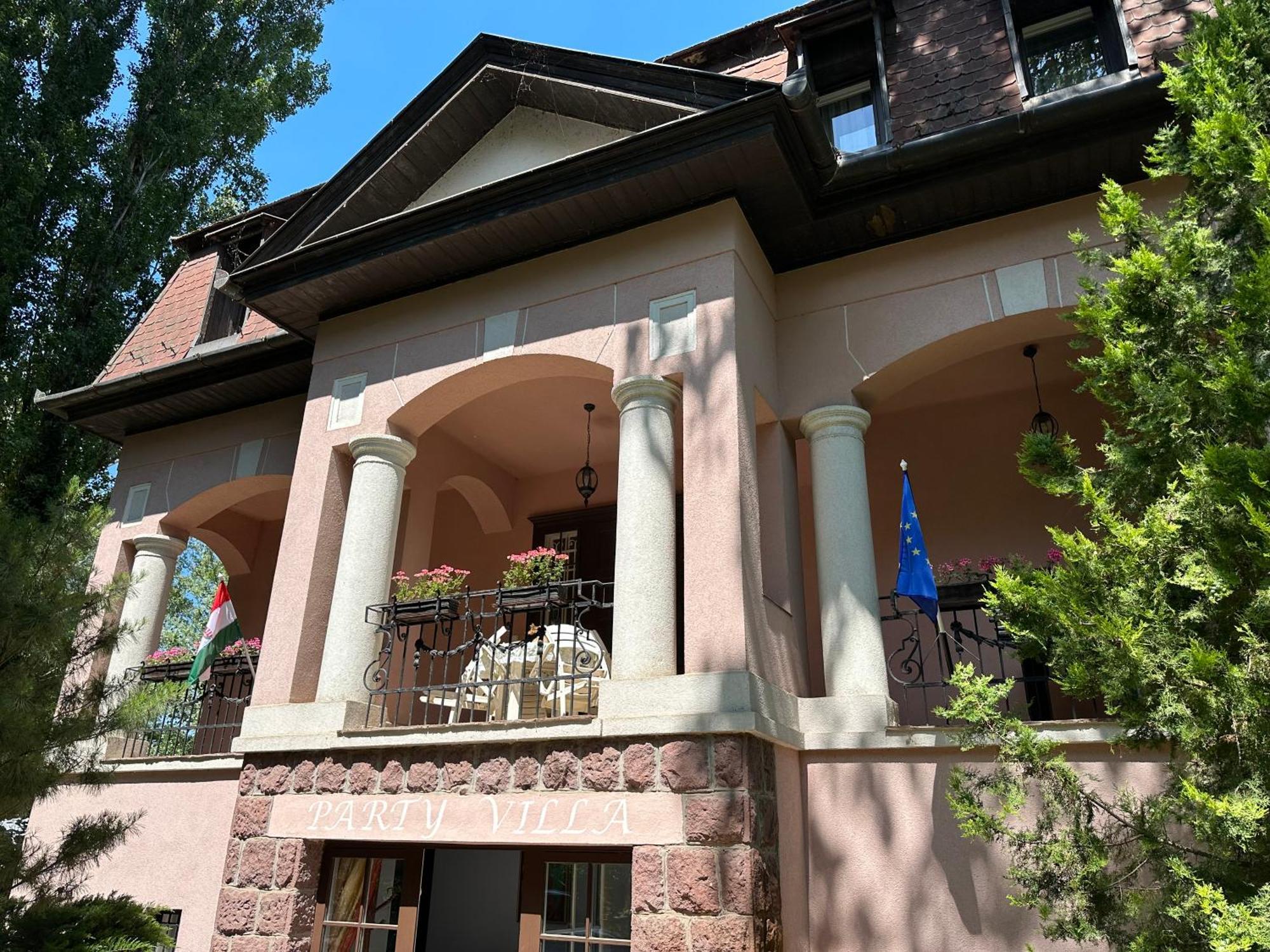 Party Villa Holiday Rent Balatonföldvár מראה חיצוני תמונה